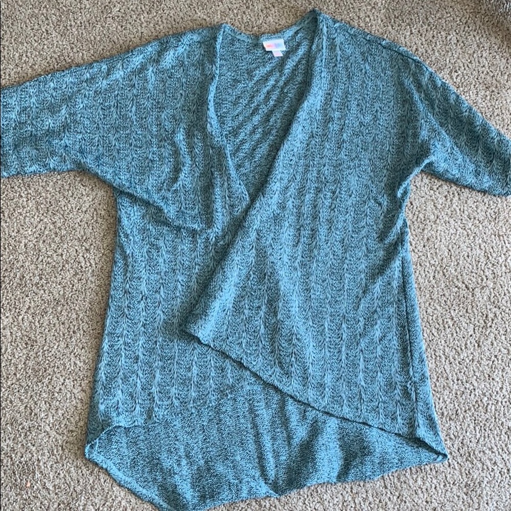 Lularoe Lindsay size S sweater material